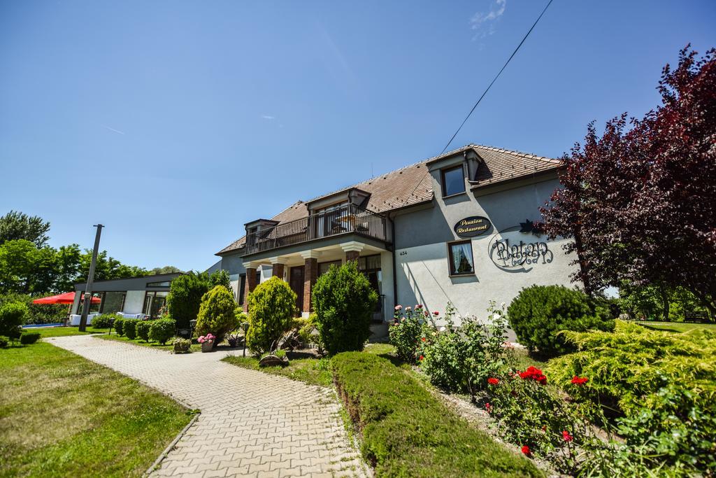 Penzion Platan Dunajská Streda 외부 사진